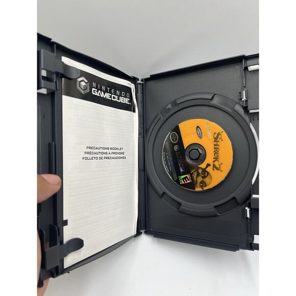 Shrek 2 (Nintendo GameCube, 2004) Black Label Manual And Disc - Picture 4 of 8